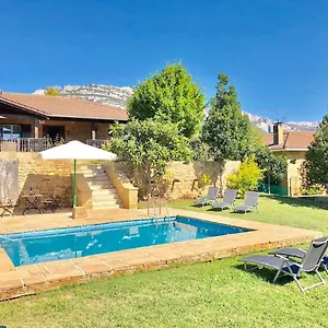 Sagastienea Con Piscina Y Tenis En La Rioja Сasa de vacaciones